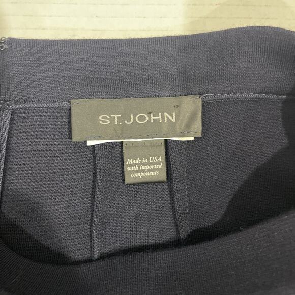St John Pencil Skirt Womens 8 Navy Blue Knit Back Zip Flaw - Picture 8 of 12